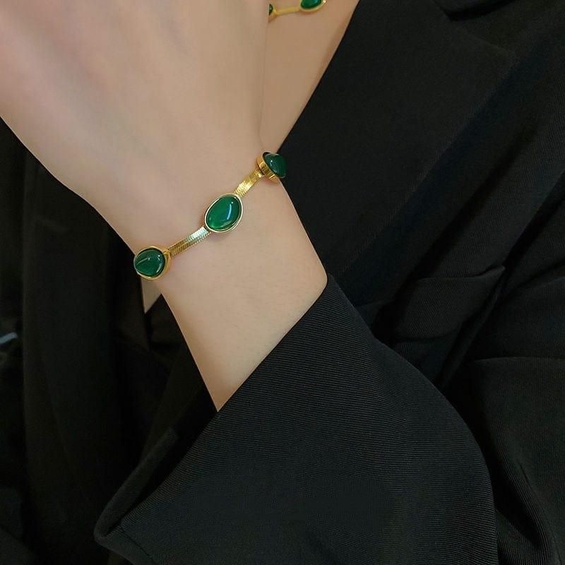 Mello Nest Oval Green Crystal Pendant Necklace and Bracelet Jewelry Set
