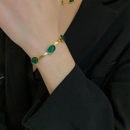 Mello Nest Oval Green Crystal Pendant Necklace and Bracelet Jewelry Set